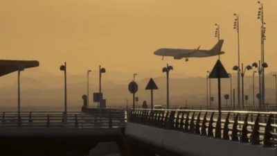Saudi Arabia Flights : सौदी अरेबियासाठी विमान प्रवासावर निर्बंध; एअर इंडिया, इंडिगो आणि अकासा एअरची उड्डाणे स्थगित, प्रवाशांना परताव्याचा पर्याय