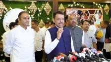 संविधान हातात घेऊन काँग्रेसचा संवैधानिक संस्थांना बदनाम करण्याचा प्रयत्न - मुख्यमंत्री देवेंद्र फडणवीस