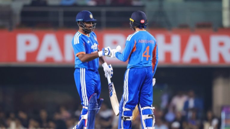 IND vs WI: वेस्ट इंडिजने भारताला 6 गडी राखून नमवलं, सामना 10व्या षटकाच्या शेवटच्या चेंडूवर गमावला