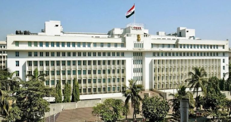 Maharashtra Politics News : उसनवारी नियुक्त्यांना चाप लावल्यानंतर मंत्री कार्यालयांत ‘सावधि’ पदांना मंजुरी!