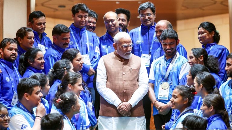 Asian Games : आशियाई क्रीडा स्पर्धेतील हिरोंशी थेट संवाद साधणार पंतप्रधान नरेंद्र मोदी; काय होणार मोठा खुलासा?