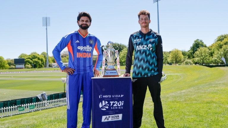 IND vs NZ 1st T20: नाणेफेकीचा कौल भारताच्या बाजूने, कर्णधार अय्यर प्रथम गोलंदाजी निवडली आणि म्हणाला..