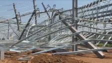 Raigad Shed Collapse : रायगडमध्ये मोठी दुर्घटना : खालापूरजवळ लॉजिस्टिक वेअरहाऊसचे शेड कोसळले; २० ते २५ कामगार अडकल्याची किंवा जखमी झाल्याची भीती