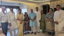 Mumbai Mayor : कॅप्टन स्मित मच्छार यांच्या कुटुंबियांच्या निवासस्थानी मुंबईच्या महापौरांनी दिली सदिच्छा भेट