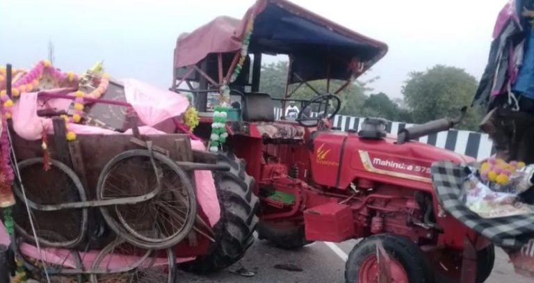 Saharanpur Accident : सहारनपुरमध्ये काळाचा घाला! शाकुंभरी देवीची ज्योत घेऊन येणाऱ्या ट्रॅक्टर-ट्रॉलीला कंटेनरची धडक; ४ जणांचा जागीच मृत्यू, १२ गंभीर जखमी