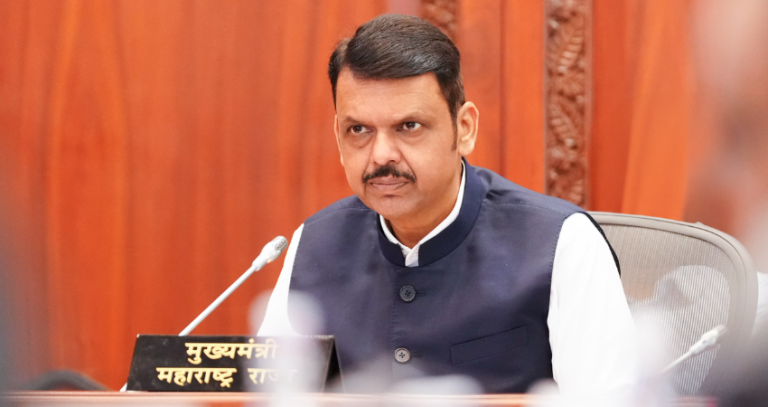 महाराष्ट्र दुष्काळमुक्त करण्यासाठी पाण्याचा प्रत्येक थेंब अडवणार - मुख्यमंत्री देवेंद्र फडणवीस