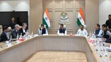 मुख्यमंत्री फडणवीसांचा जलप्रकल्पांवर भर; सौरऊर्जा आणि पाणी पुनर्वापराला प्राधान्य