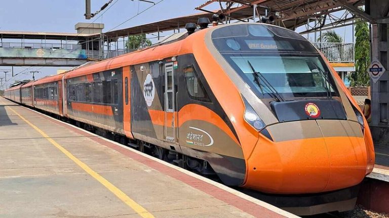 आता तिकीट बुकिंग होणार सोपी! 'या' गाड्यांचे PNR नंबर्स बदलणार