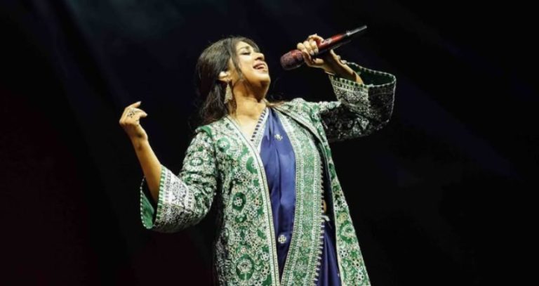 Shreya Ghoshal : श्रेया घोषालच्या कॉन्सर्टचा मुंबईत धमाका! २० हजारांचे तिकीट; 'The Unstoppable Tour' ची जोरदार चर्चा!