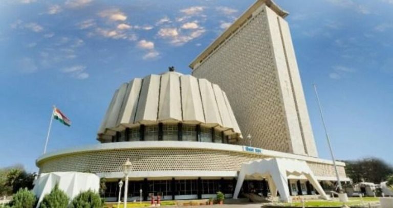 Vidhan Parishad Election Result : नागपूर, अमरावती, पुण्यावर महायुतीचा झेंडा! विधान परिषद निवडणुकीत काँग्रेस, उबाठाचा सुफडा साफ