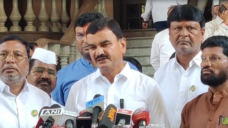 Dattatray Bharne: दिवाळीपूर्वी शेतकऱ्यांना मिळणाऱ्या मदतीसाठी कोणत्याही अटी नाही, कृषिमंत्री दत्तात्रय भरणे यांचे आश्वासन