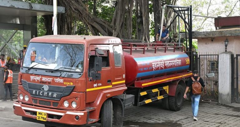 BMC Tankers : मुंबई महापालिकेच्यातीबतीने आणखी २२ टँकरची खरेदी, आता मुंबईत धावणार महापालिकेचे आणखी टँकर