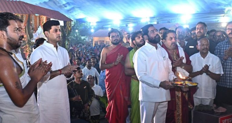 Eknath Shinde : दुष्काळग्रस्त शेतकऱ्यांच्या पाठीशी शिवसेना ठामपणे उभी; उपमुख्यमंत्री एकनाथ शिंदे यांची ग्वाही