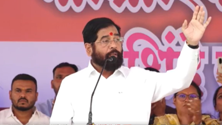 Eknath Shinde : 'शेतकऱ्याला छळाल तर तुरुंगात पाठवू’; बँका, पतसंस्था, विमा कंपन्या, मायक्रो फायनान्स आणि सावकारांना उपमुख्यमंत्री एकनाथ शिंदेंचा इशारा