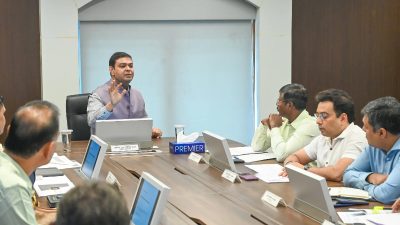 Mumbai Garbage News : वारंवार कचरा टाकणाऱ्यांविरोधात दंडात्मक कारवाई करा, महापालिका अतिरिक्त आयुक्त डॉ विपीन शर्मा यांचे निर्देश