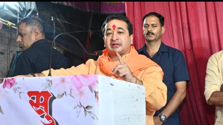 हिंदूराष्ट्राला इस्लामिक बनवण्यासाठी हलालच्या पैशांचा वापर; मंत्री नितेश राणे यांचा हल्लाबोल