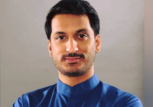 Parth Pawar : ९९ टक्के भागीदारी असतानाही मुंढवा जमीनप्रकरणात पार्थ पवार आरोपी का नाहीत?