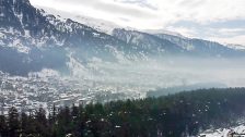 Himachal Pradesh: बर्फवृष्टीमुळे हिमाचलमध्ये निसर्गाचं नयनरम्य दृश्य, धरतीवरील नंदनवनात हिवाळ्याची चाहूल!