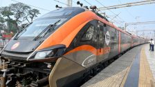 Vande Bharat Sleeper Train : मुंबई-बंगळुरू वंदे भारत स्लीपर ट्रेन 1 नोव्हेंबरपासून सुरू होणार, रेल्वेच्या अधिकृत घोषणेची प्रतीक्षा